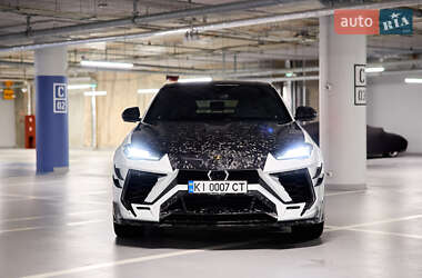 Внедорожник / Кроссовер Lamborghini Urus 2022 в 