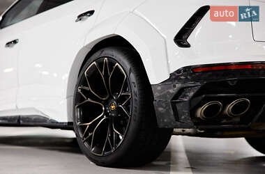 Внедорожник / Кроссовер Lamborghini Urus 2022 в 