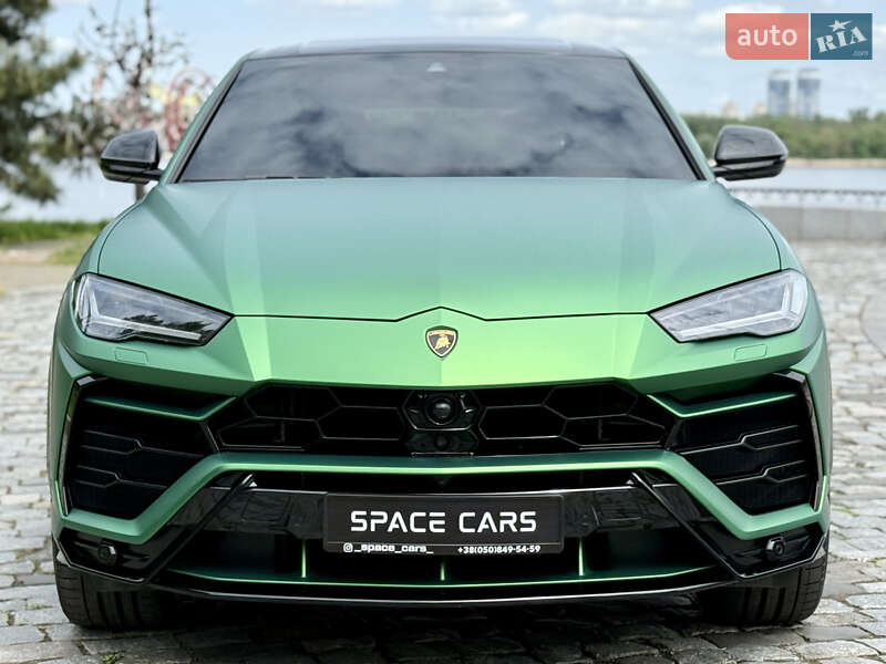 Внедорожник / Кроссовер Lamborghini Urus 2020 в Киеве