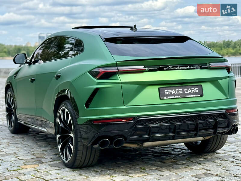 Внедорожник / Кроссовер Lamborghini Urus 2020 в Киеве