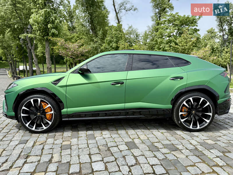 Внедорожник / Кроссовер Lamborghini Urus 2020 в Киеве