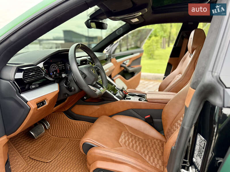 Внедорожник / Кроссовер Lamborghini Urus 2020 в Киеве