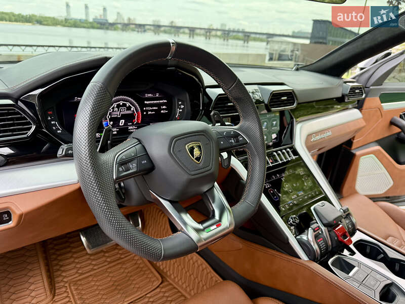 Внедорожник / Кроссовер Lamborghini Urus 2020 в Киеве