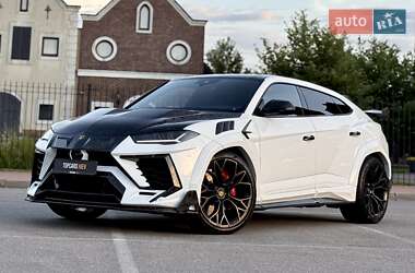 Внедорожник / Кроссовер Lamborghini Urus 2022 в 