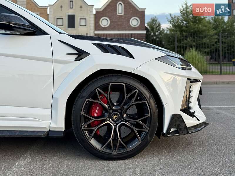 Внедорожник / Кроссовер Lamborghini Urus 2022 в Киеве