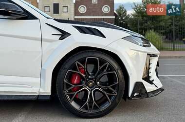 Внедорожник / Кроссовер Lamborghini Urus 2022 в 