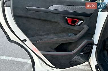 Внедорожник / Кроссовер Lamborghini Urus 2022 в 
