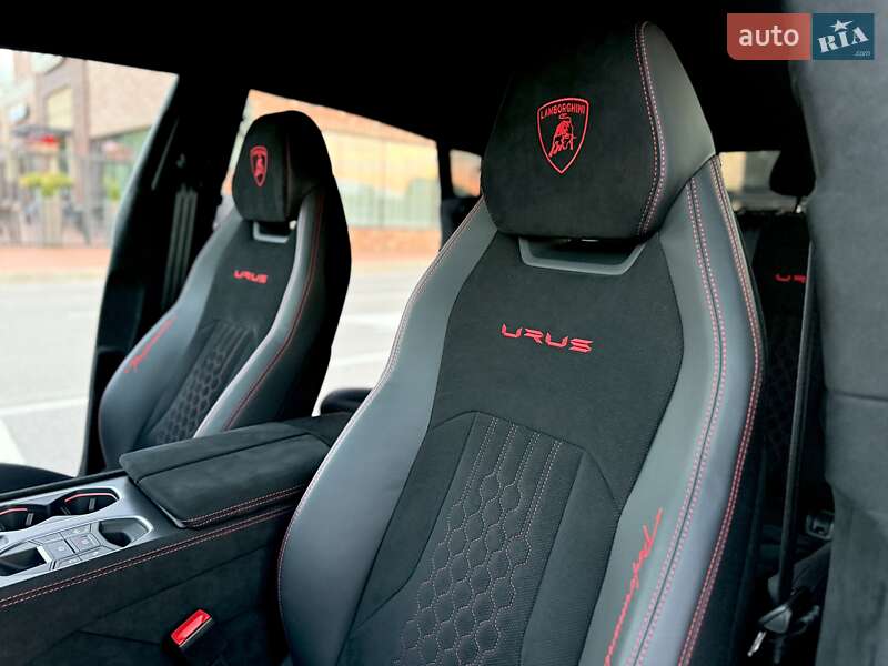 Внедорожник / Кроссовер Lamborghini Urus 2022 в Киеве