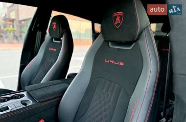 Внедорожник / Кроссовер Lamborghini Urus 2022 в 