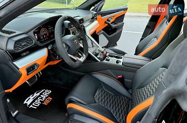 Внедорожник / Кроссовер Lamborghini Urus 2021 в 