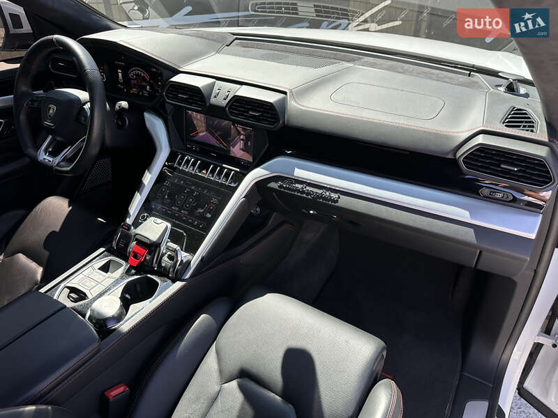 Внедорожник / Кроссовер Lamborghini Urus 2019 в Киеве