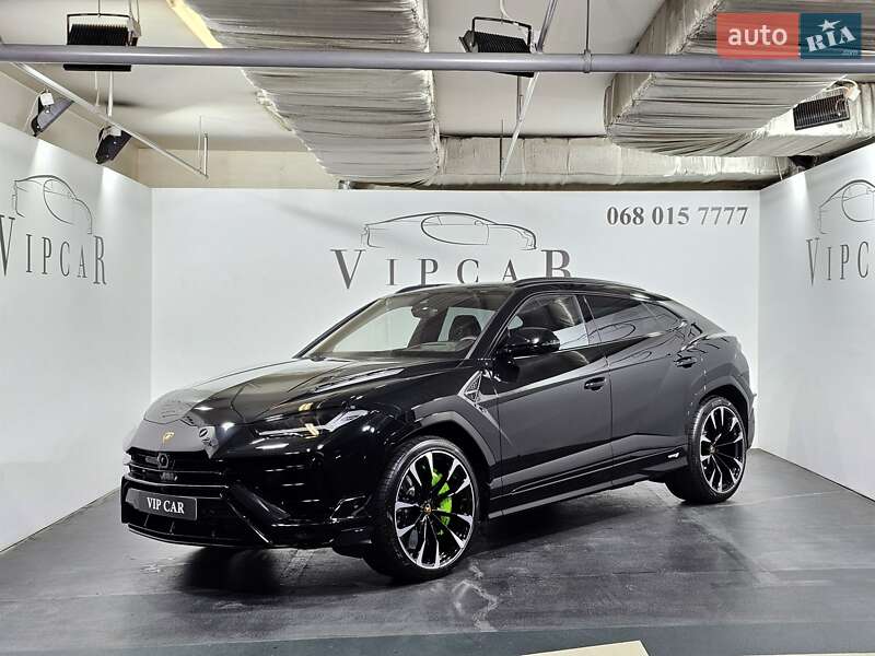 Lamborghini Urus 2024