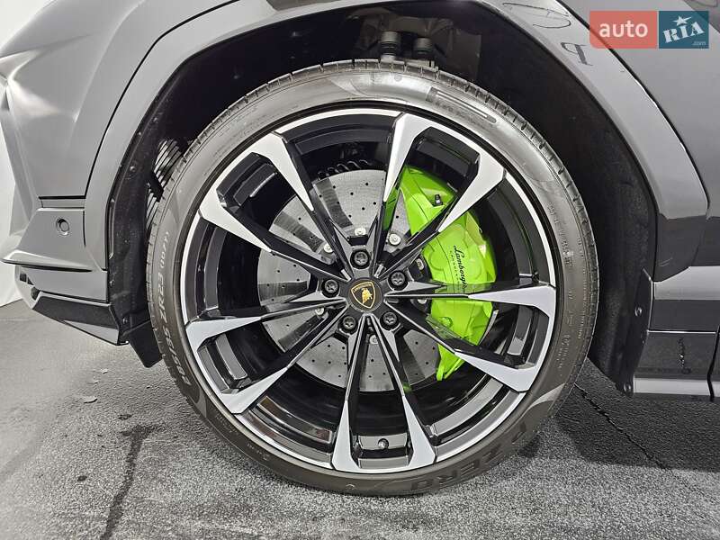 Внедорожник / Кроссовер Lamborghini Urus 2024 в Киеве