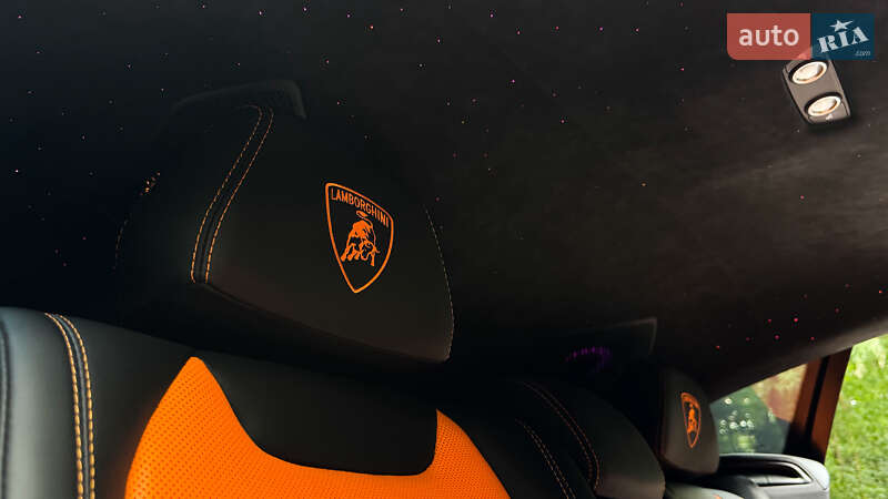 Внедорожник / Кроссовер Lamborghini Urus 2019 в Киеве
