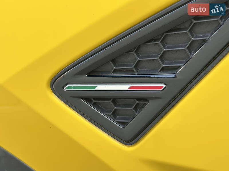 Внедорожник / Кроссовер Lamborghini Urus 2019 в Киеве