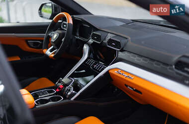 Внедорожник / Кроссовер Lamborghini Urus 2020 в 