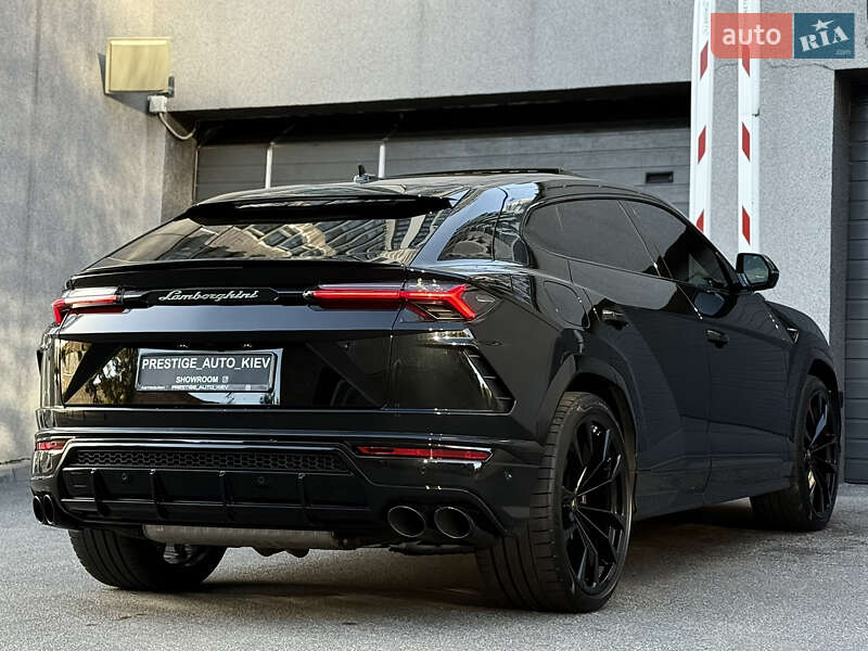 Внедорожник / Кроссовер Lamborghini Urus 2020 в Киеве