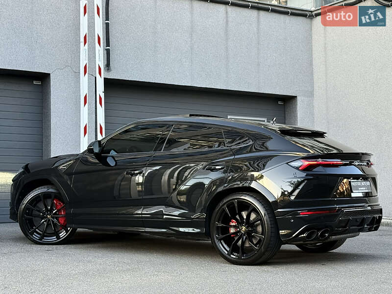 Внедорожник / Кроссовер Lamborghini Urus 2020 в Киеве