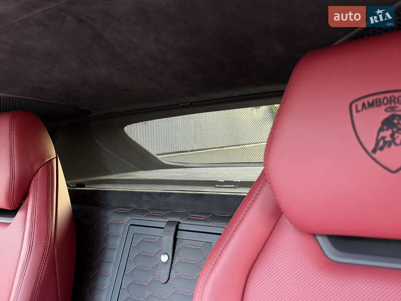 Внедорожник / Кроссовер Lamborghini Urus 2020 в Киеве