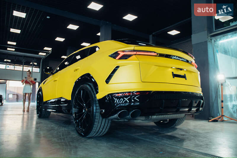 Внедорожник / Кроссовер Lamborghini Urus 2021 в Киеве