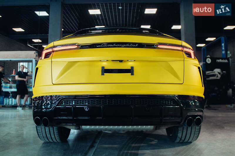 Внедорожник / Кроссовер Lamborghini Urus 2021 в Киеве