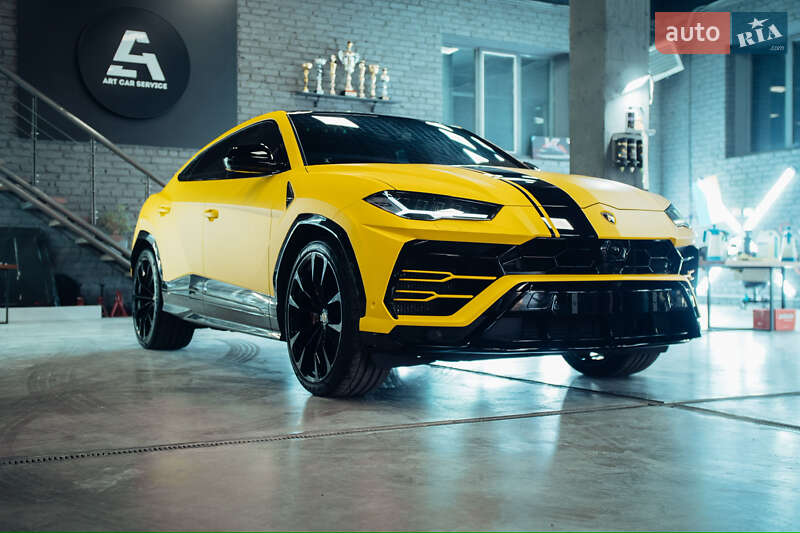 Внедорожник / Кроссовер Lamborghini Urus 2021 в Киеве