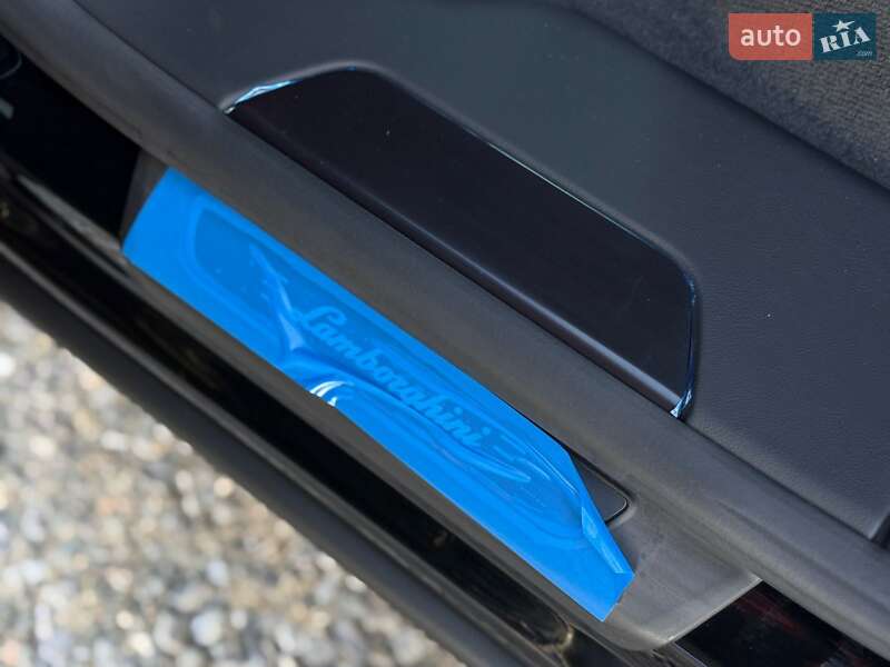 Внедорожник / Кроссовер Lamborghini Urus 2024 в Одессе