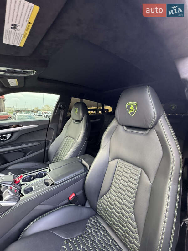 Внедорожник / Кроссовер Lamborghini Urus 2020 в Киеве
