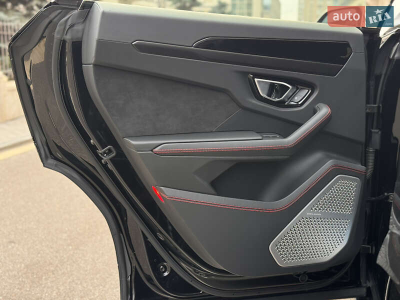 Позашляховик / Кросовер Lamborghini Urus 2022 в Києві