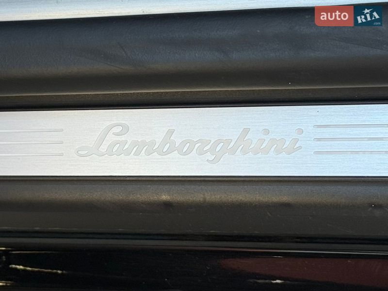 Позашляховик / Кросовер Lamborghini Urus 2020 в Києві