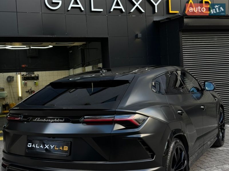 Позашляховик / Кросовер Lamborghini Urus 2020 в Києві