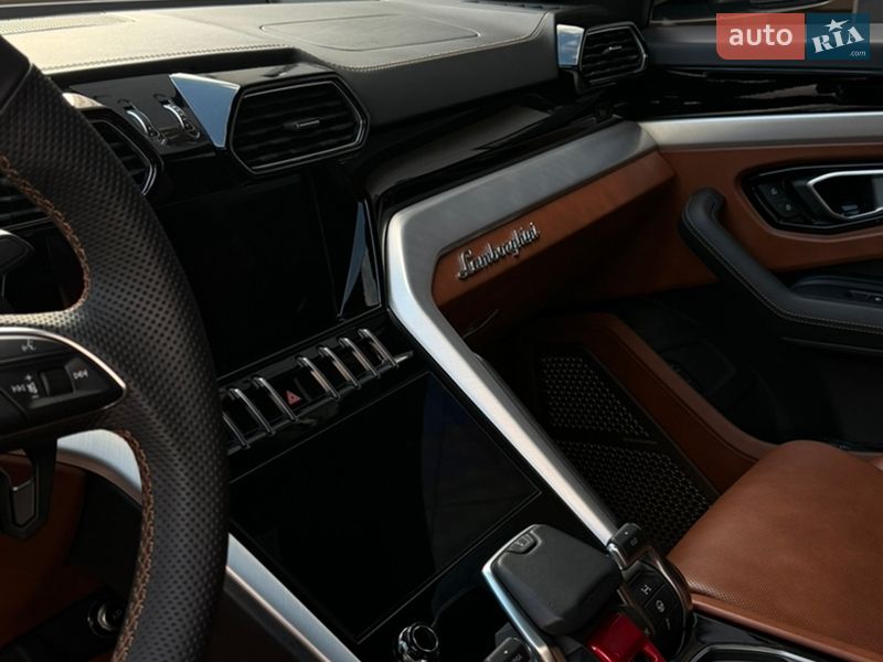 Позашляховик / Кросовер Lamborghini Urus 2020 в Києві