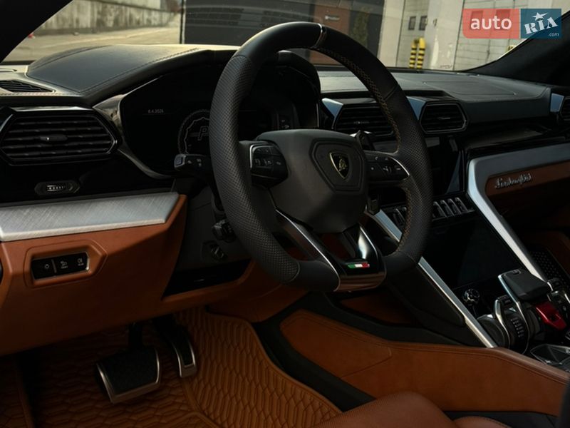 Позашляховик / Кросовер Lamborghini Urus 2020 в Києві