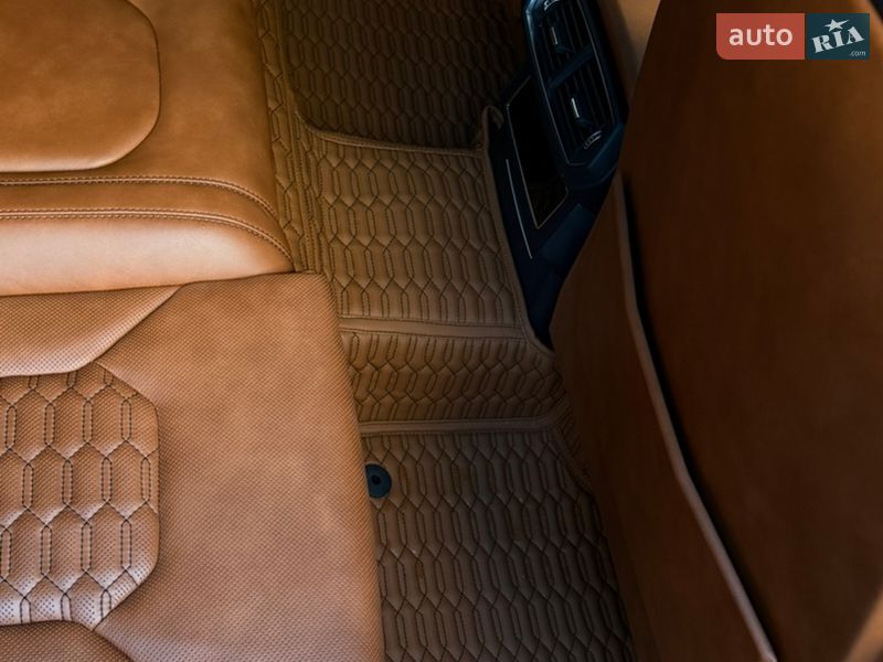 Позашляховик / Кросовер Lamborghini Urus 2020 в Києві