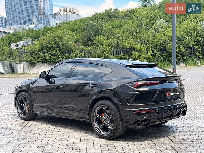 Внедорожник / Кроссовер Lamborghini Urus 2020 в Киеве