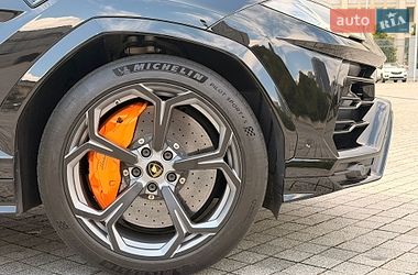 Внедорожник / Кроссовер Lamborghini Urus 2020 в Киеве