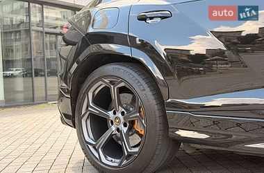 Внедорожник / Кроссовер Lamborghini Urus 2020 в Киеве