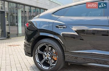 Внедорожник / Кроссовер Lamborghini Urus 2020 в Киеве