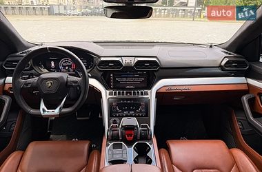 Внедорожник / Кроссовер Lamborghini Urus 2020 в Киеве