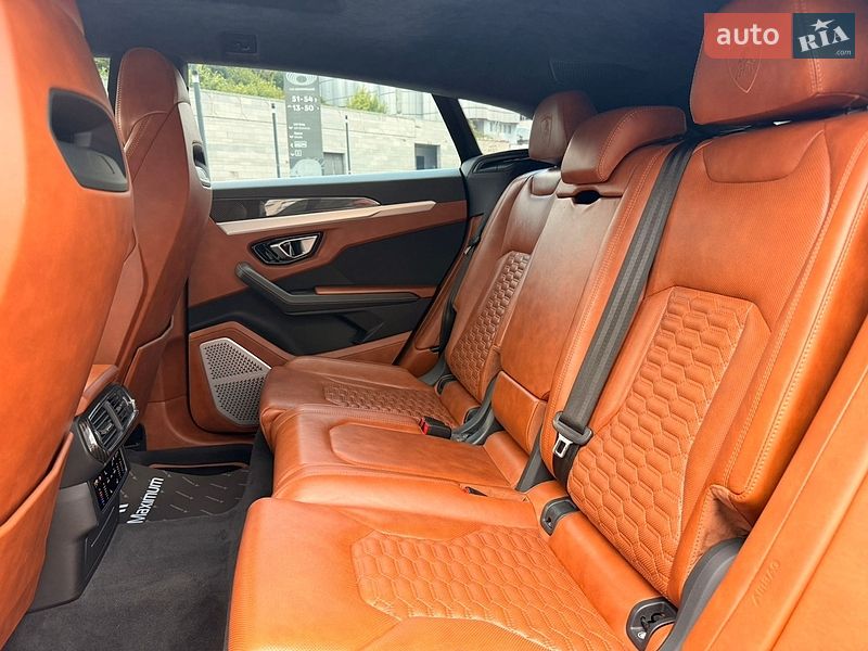 Внедорожник / Кроссовер Lamborghini Urus 2020 в Киеве