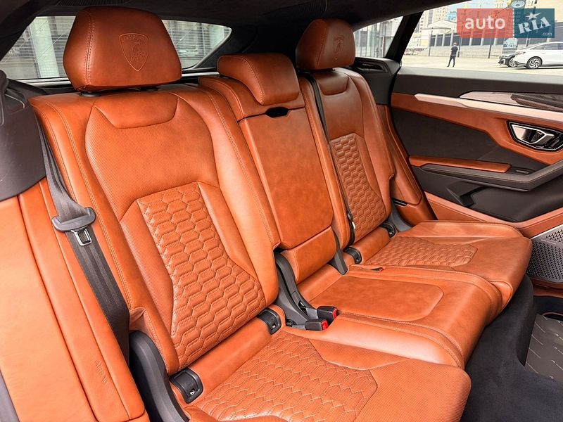 Внедорожник / Кроссовер Lamborghini Urus 2020 в Киеве