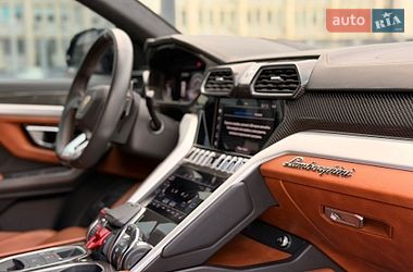 Внедорожник / Кроссовер Lamborghini Urus 2020 в Киеве