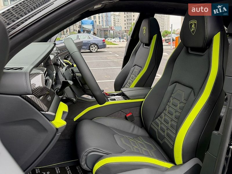 Позашляховик / Кросовер Lamborghini Urus 2026 в Києві
