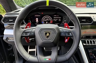 Позашляховик / Кросовер Lamborghini Urus 2020 в Києві фото 16 Позашляховик / Кросовер Lamborghini Urus 2020 в Києві