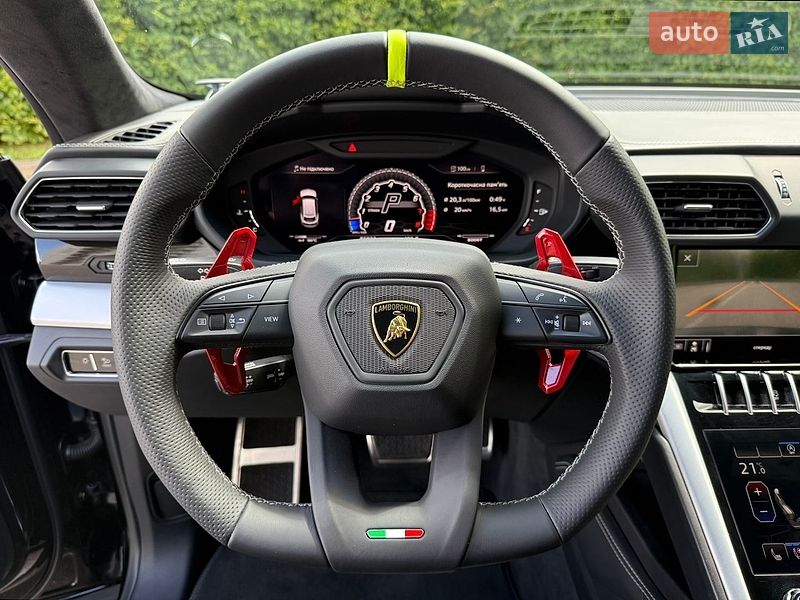 Позашляховик / Кросовер Lamborghini Urus 2020 в Києві фото 16 Позашляховик / Кросовер Lamborghini Urus 2020 в Києві