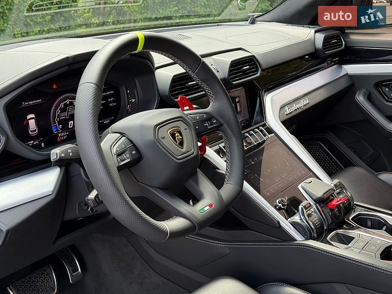 Позашляховик / Кросовер Lamborghini Urus 2020 в Києві фото 12 Позашляховик / Кросовер Lamborghini Urus 2020 в Києві