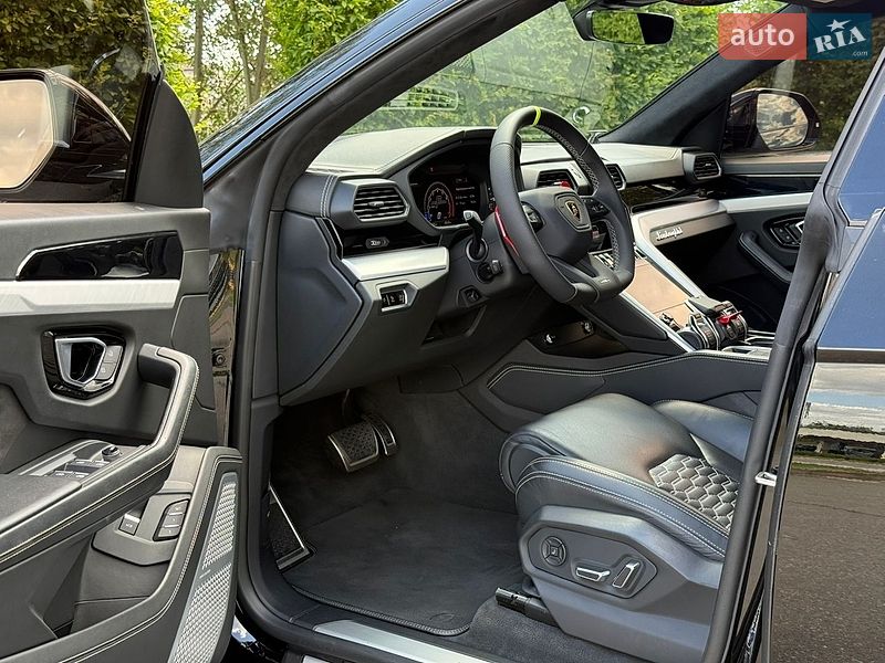 Позашляховик / Кросовер Lamborghini Urus 2020 в Києві фото 11 Позашляховик / Кросовер Lamborghini Urus 2020 в Києві