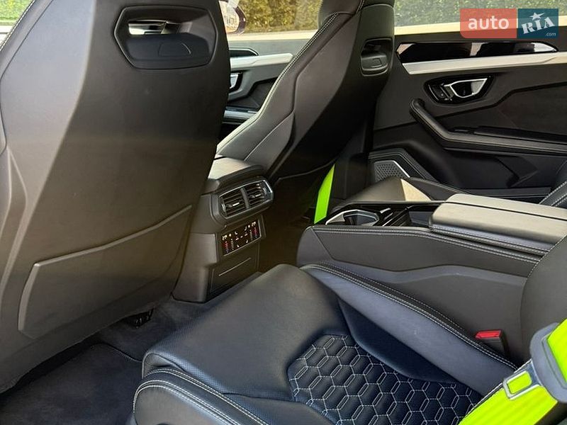 Позашляховик / Кросовер Lamborghini Urus 2020 в Києві фото 25 Позашляховик / Кросовер Lamborghini Urus 2020 в Києві