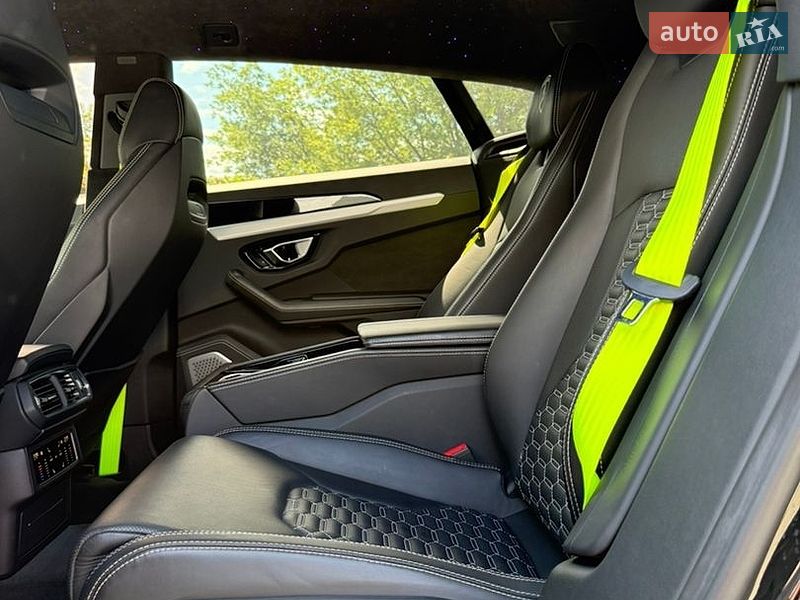 Позашляховик / Кросовер Lamborghini Urus 2020 в Києві фото 24 Позашляховик / Кросовер Lamborghini Urus 2020 в Києві