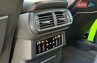 Позашляховик / Кросовер Lamborghini Urus 2020 в Києві фото 26 Позашляховик / Кросовер Lamborghini Urus 2020 в Києві
